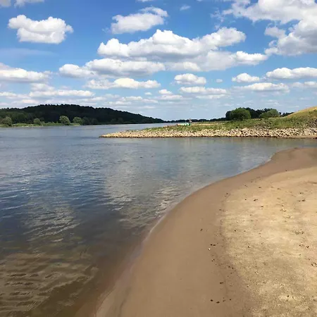 Gemuetliche Reetdachkate An Der Elbe * Hittbergen